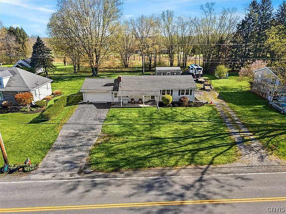 5th image of 7140 N Division Street Rd