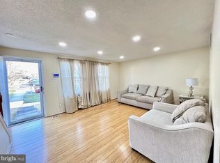 8679 Hickory Ridge Ct, Springfield, VA 22153