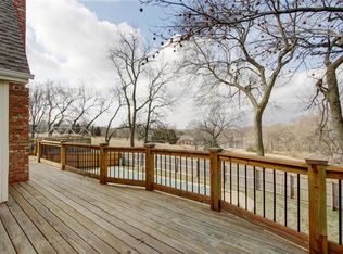 7006 Richards Dr, Shawnee, KS 66216