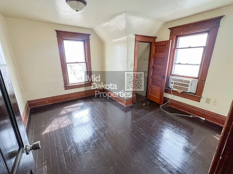 401 W 11th Ave — Photo 10