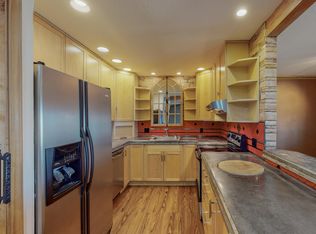 913 Country Club Dr SE APT E, Rio Rancho, NM 87124