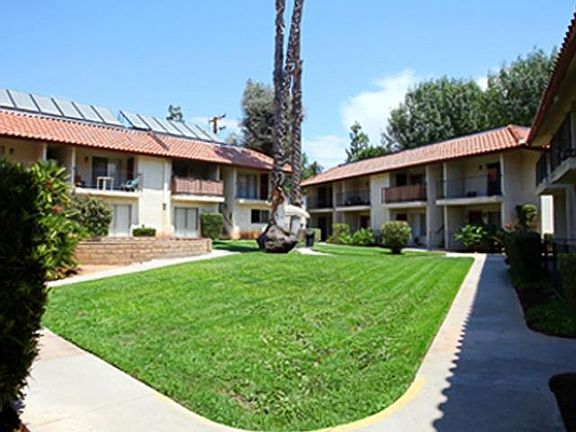 3rd image of 950 Palmbrook Dr #5e7b2b944