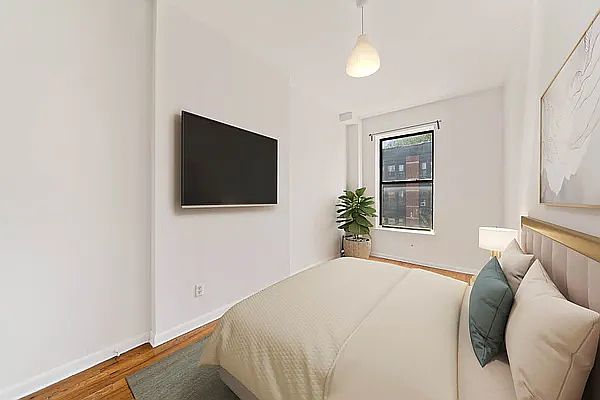 2nd image of 663 Classon Ave APT 2R