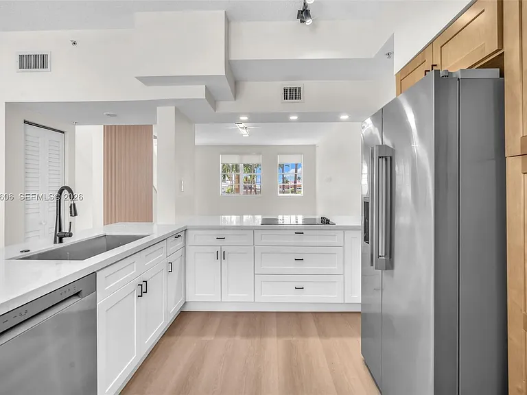 2065 S Ocean Dr #Townhouse 1 — Photo 10