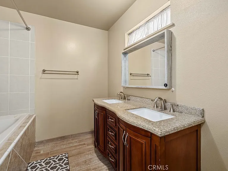 44115 Hunter Ct — Photo 15