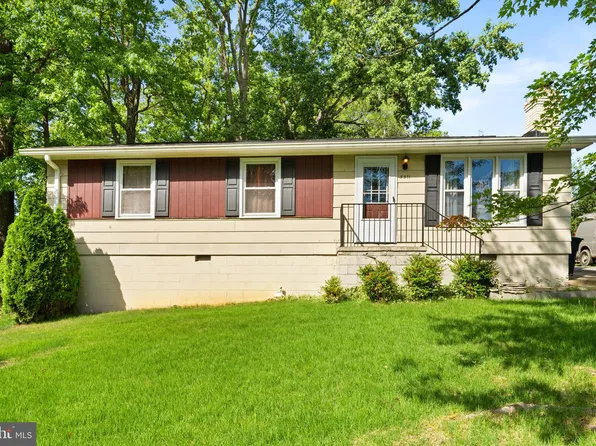 5511 Carousel St, Fredericksburg, VA 22407