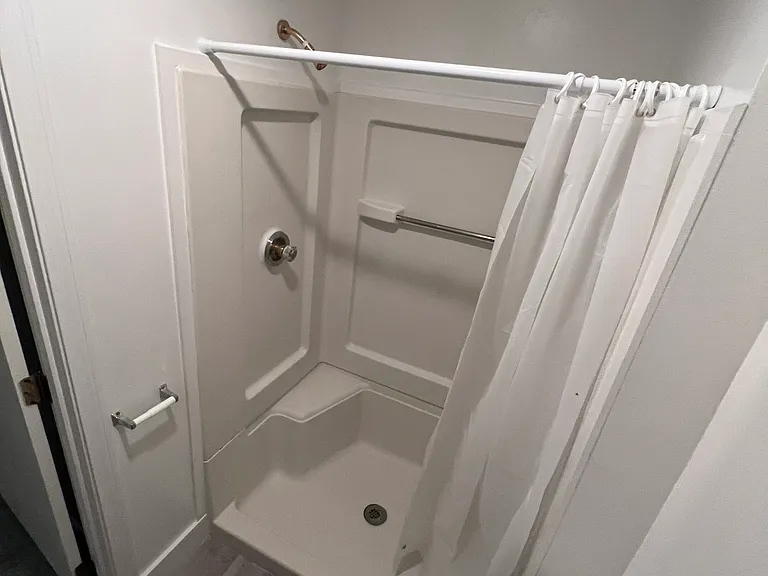 174 Main St #1R — Photo 5