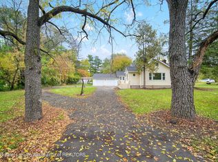 251 Robinson Rd, Jackson, MI 49203