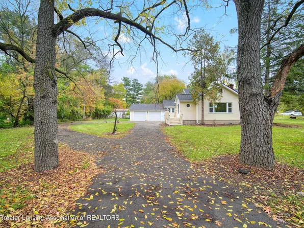 251 Robinson Rd, Jackson, MI 49203