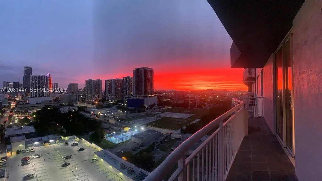 1800 Biscayne Plaza Condo — Photo 3