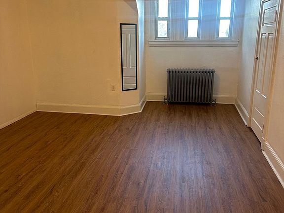 5th image of 140 S Fairmount St APT 3