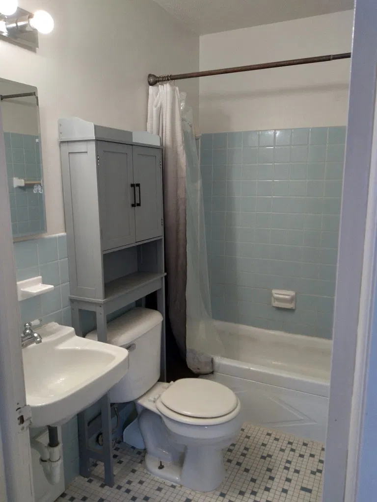 2 bed, 750 sqft, $1,025 — Photo 3