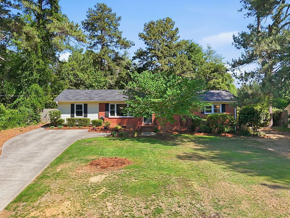 1st image of 408 Lakeside Dr