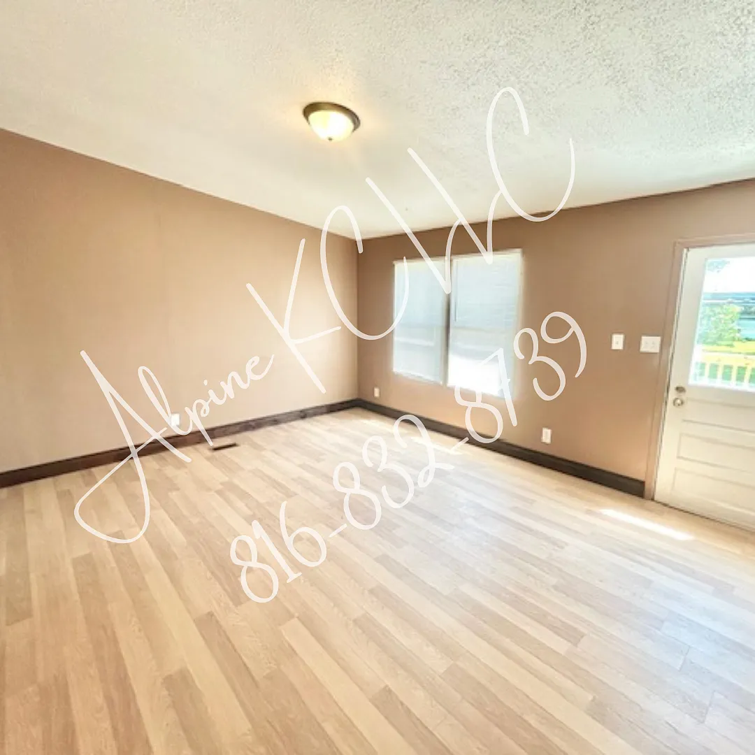 4 bed, 1100 sqft, $1,250 — Photo 1