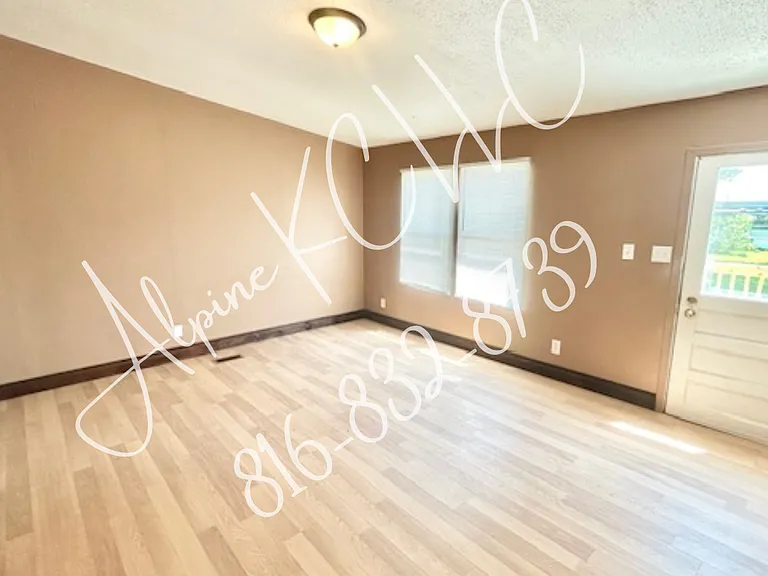 5601 SW Lakefront Ln S #25 — Photo 1