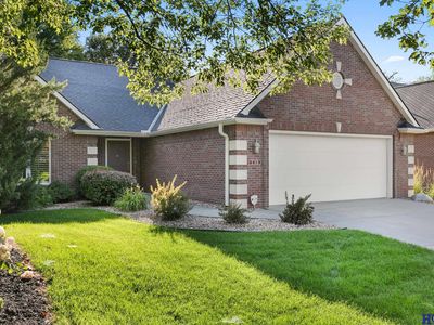 6419 Lone Tree Dr, Lincoln, NE, 68512