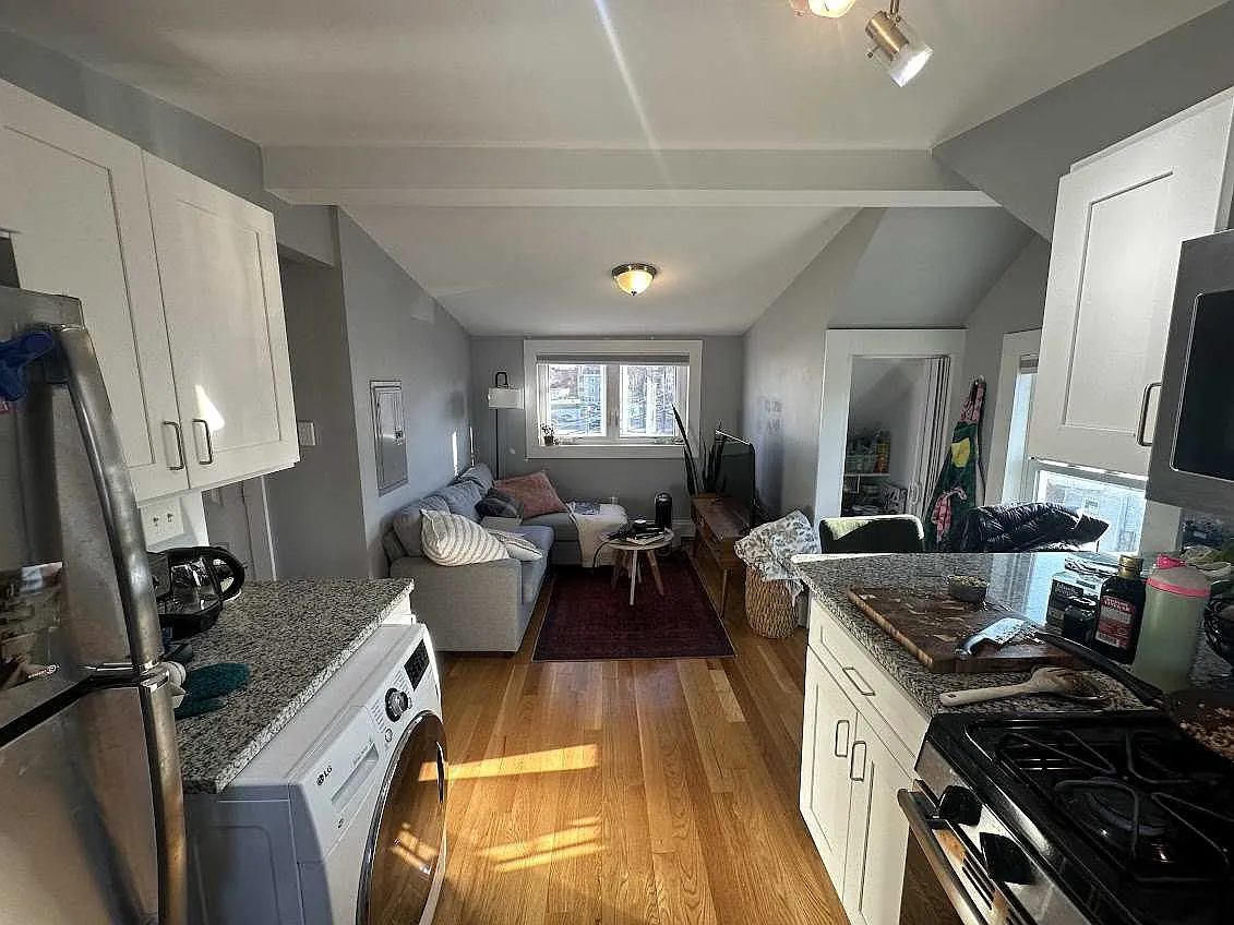 2 bed, $2,889 — Photo 3