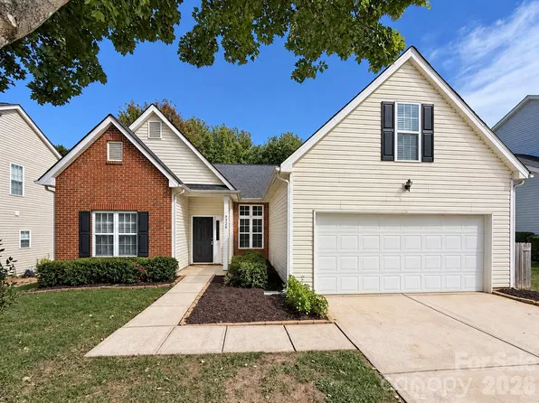 9326 Royal Highlands Ct, Charlotte, NC 28277