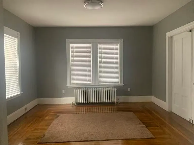 184 Pine St #1 — Photo 3