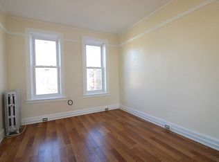 915 Saratoga Ave #2R, Brooklyn, NY 11212