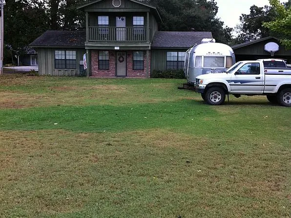 1754 Lakehall Rd, Lake Village, AR 71653