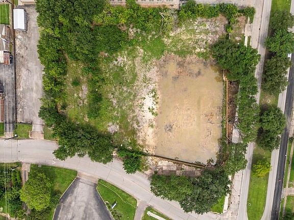 3rd image of 7603 Bellfort St