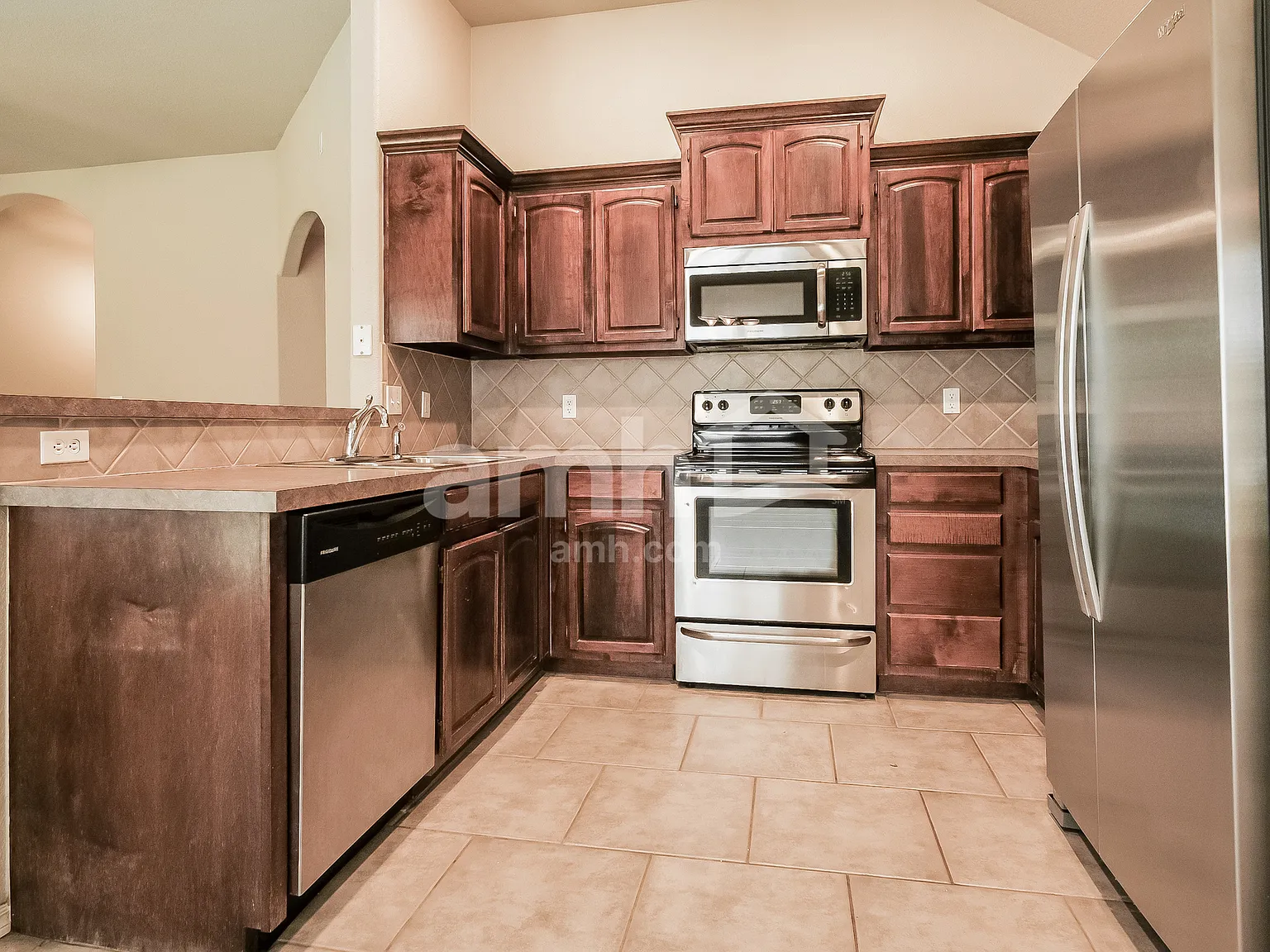 3 bed, 2.0 bath, 1583 sqft, $1,845 — Photo 4
