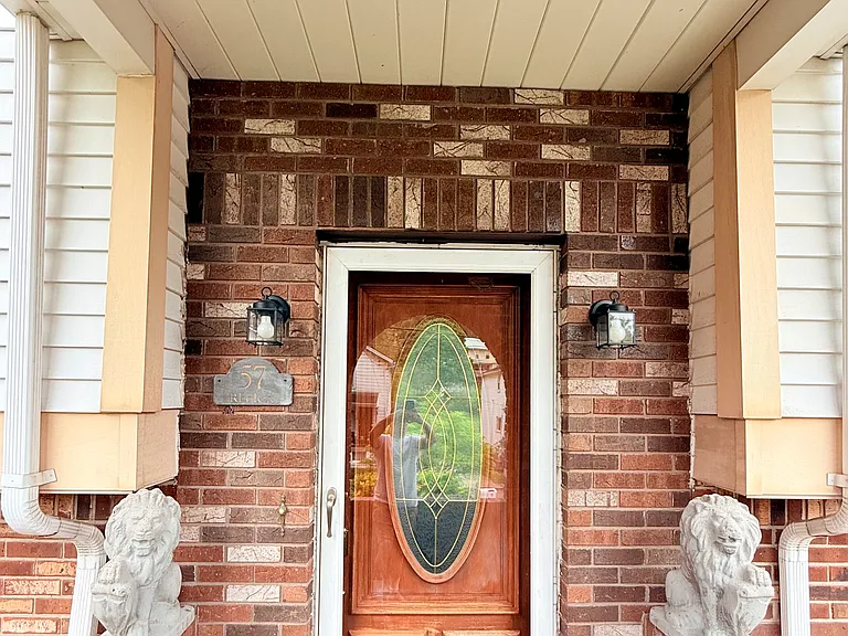 57 Zeller St — Photo 9