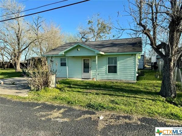 2903 Francis St, Victoria, TX 77901