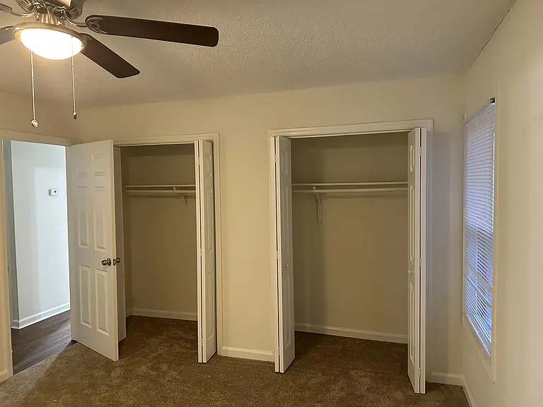 4106 Hawthorne Cir SE — Photo 16