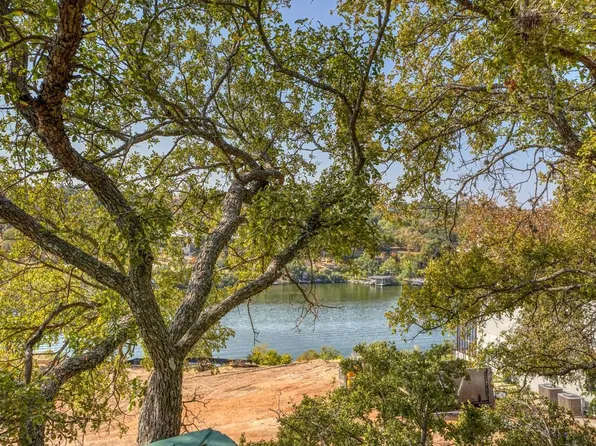 210 Cliff Circle, Marble Falls, TX 78654