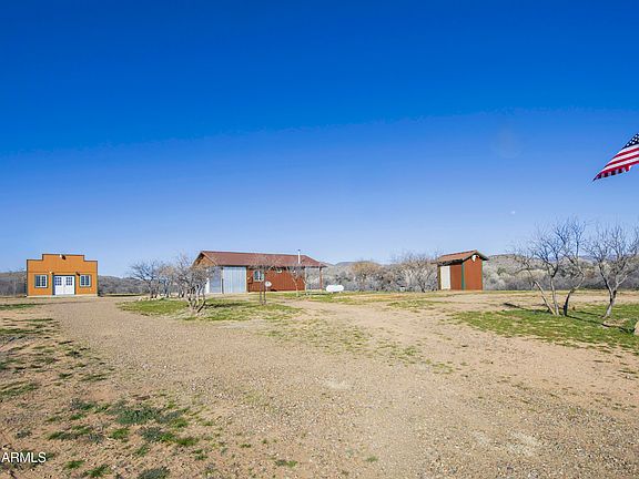 4th image of 4800 W Longhorn Trail