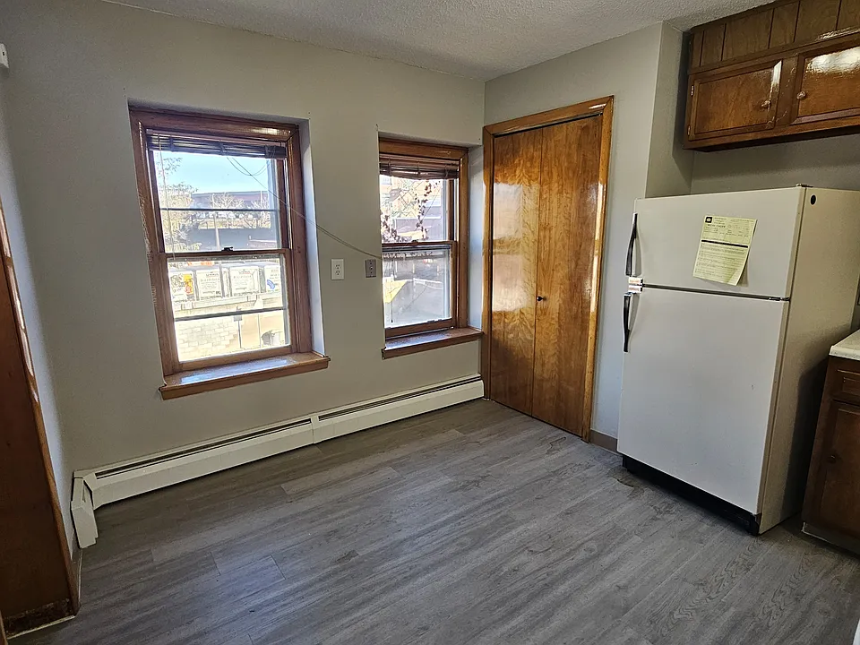 17 Brown St #2A