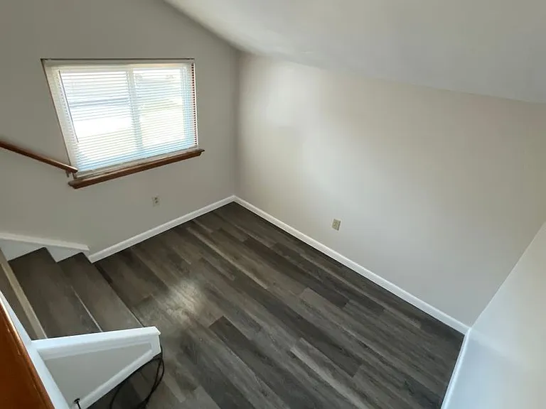 7468 Coachlight Ln — Photo 13