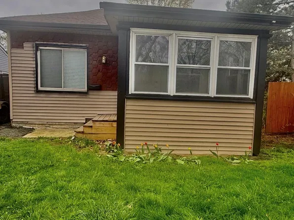 1604 E Meyers Ave, Hazel Park, MI 48030