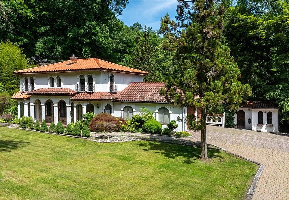 1st image of 66 McLAUGHLIN Drive