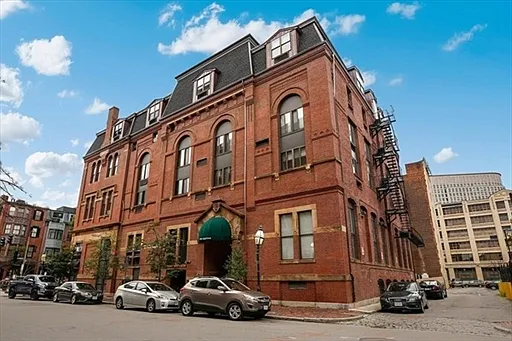 9 Appleton St #306 — Photo 14
