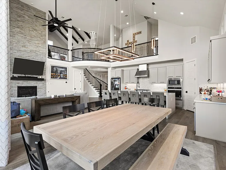 721 Yarrow St — Photo 7