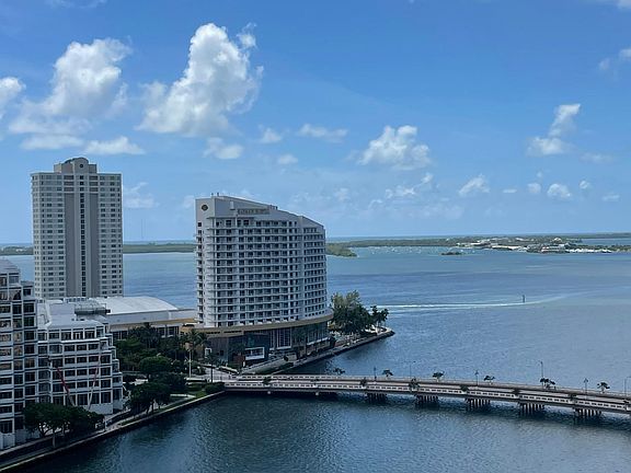 5th image of 495 Brickell Ave APT 1809