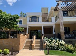 701 Linden St UNIT 207, Mendota Heights, MN 55118