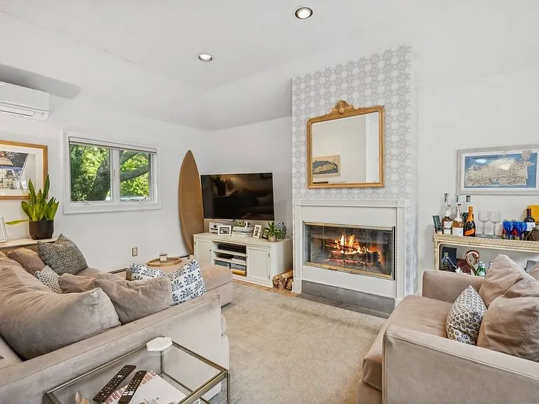 62 Middle Pond Rd — Photo 16