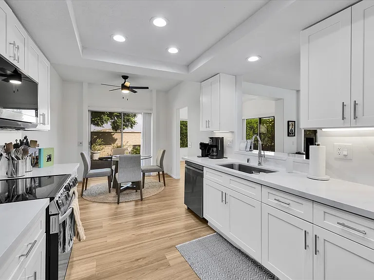 48137 Vista Cielo — Photo 14