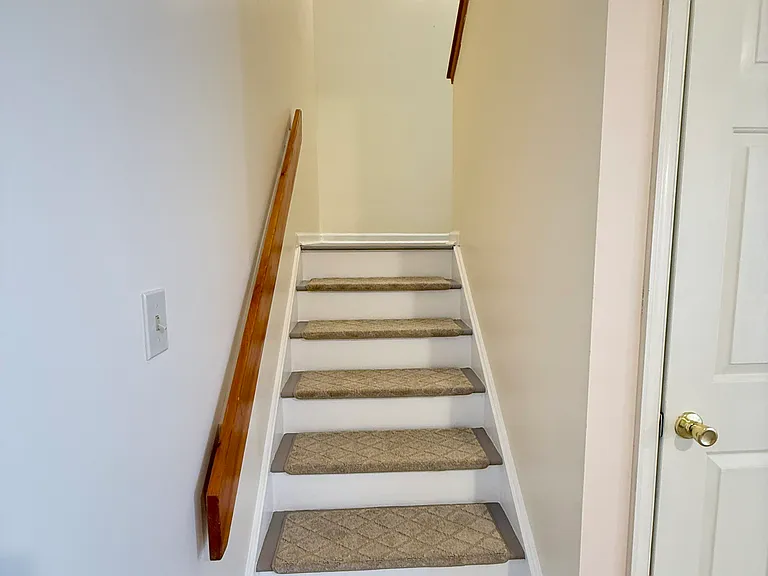 Galway 1st fl stairs