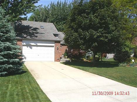 3rd image of 3271 Fanone Dr