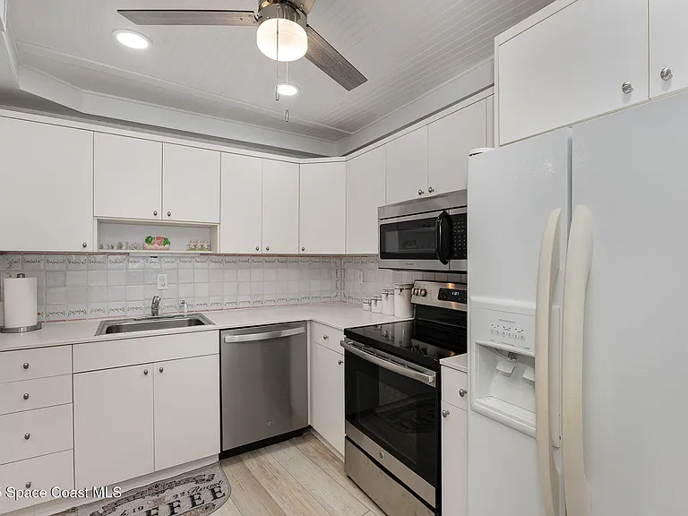 1175 Highway A1A #606 — Photo 9