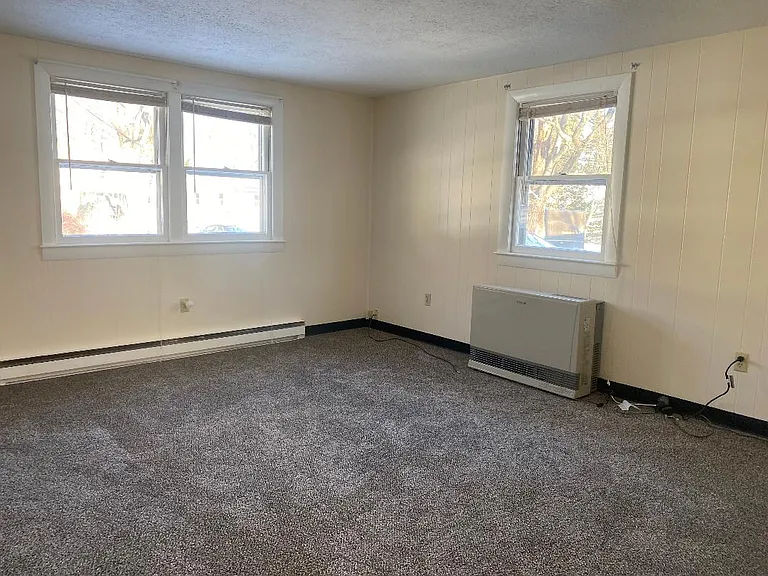 175 Woodlawn Ave — Photo 7