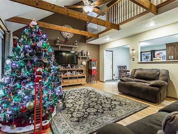 5th image of 8 Madsen Ln