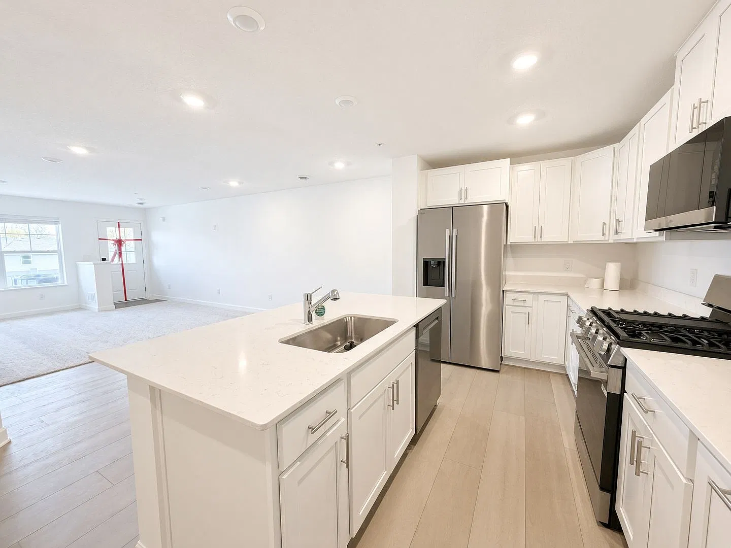 Brand New Construction 3Bed 2.5Bath Townhome in Woodbury! — Photo 4