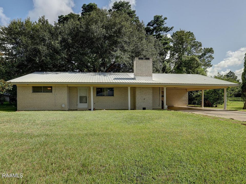 1st image of 939 Chickasaw Dr