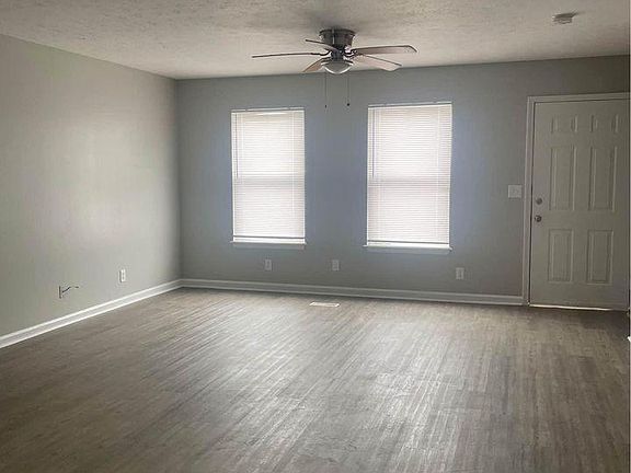 2nd image of 408 Bainbridge Ct APT 15